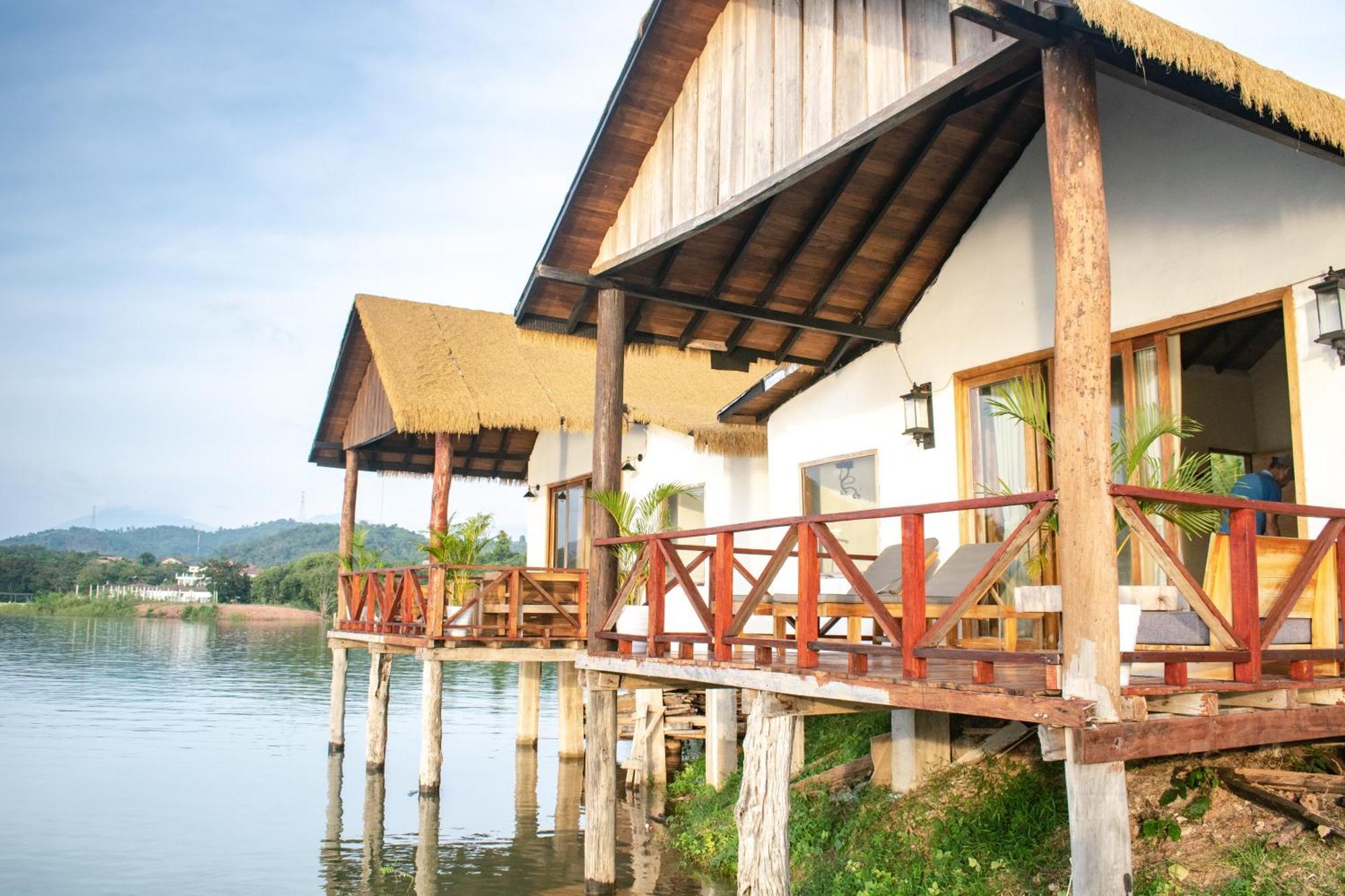 Sunset Nam Ngum Resort Vangviang Kültér fotó