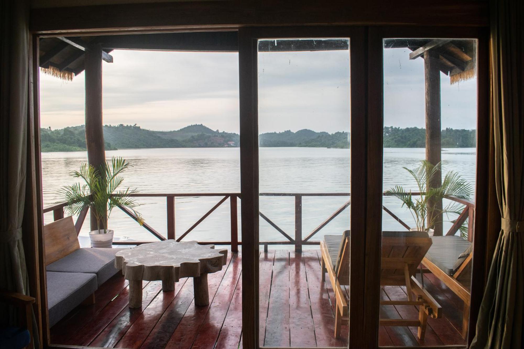 Sunset Nam Ngum Resort Vangviang Kültér fotó